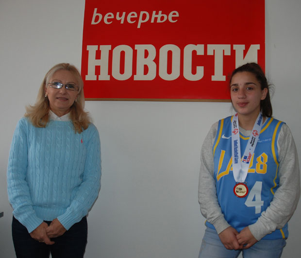 САШКА МЕЂУ НБА ЗВЕЗДАМА: Наша кошаркашица заиграла на НБА Ол-стар спектаклу 